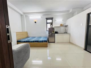 Phòng cửa sổ trời, full nội thất, máy giặt riêng-cách chợ Tân Mỹ 500m