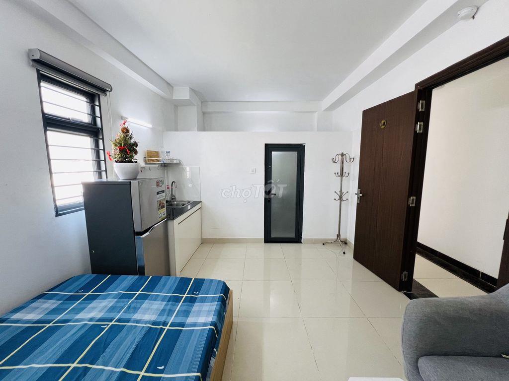 Phòng cửa sổ trời, full nội thất, máy giặt riêng-cách chợ Tân Mỹ 500m