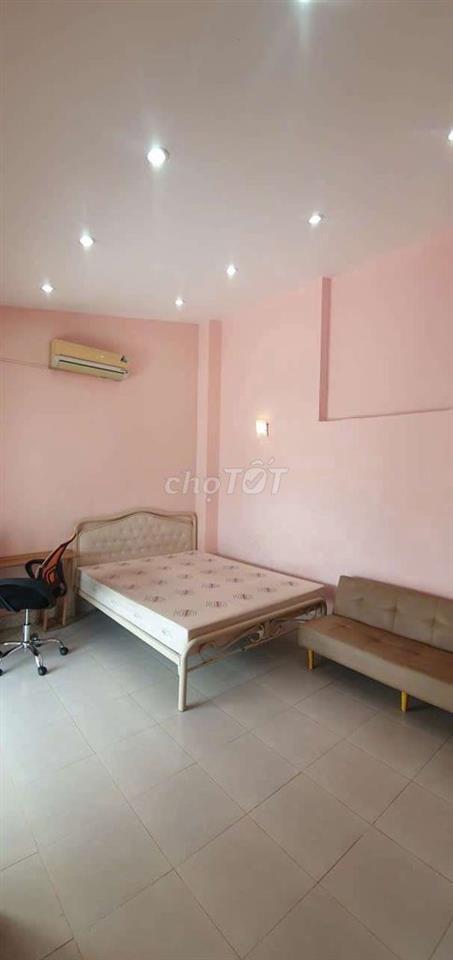 CHO THUÊ PHÒNG FULL NỘI THẤT TRONG VILLA SÂN VƯỜN Q7