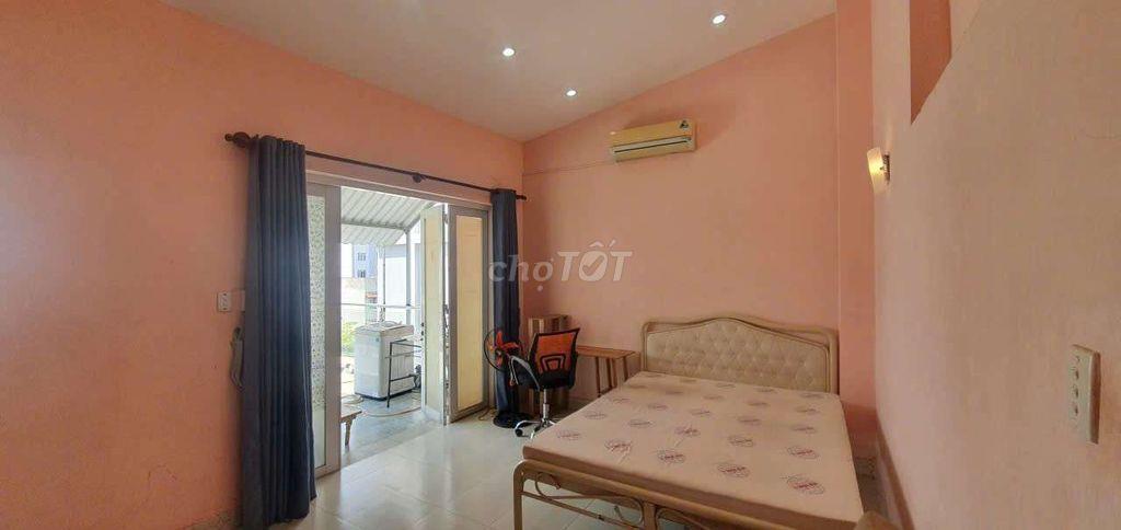 CHO THUÊ PHÒNG FULL NỘI THẤT TRONG VILLA SÂN VƯỜN Q7