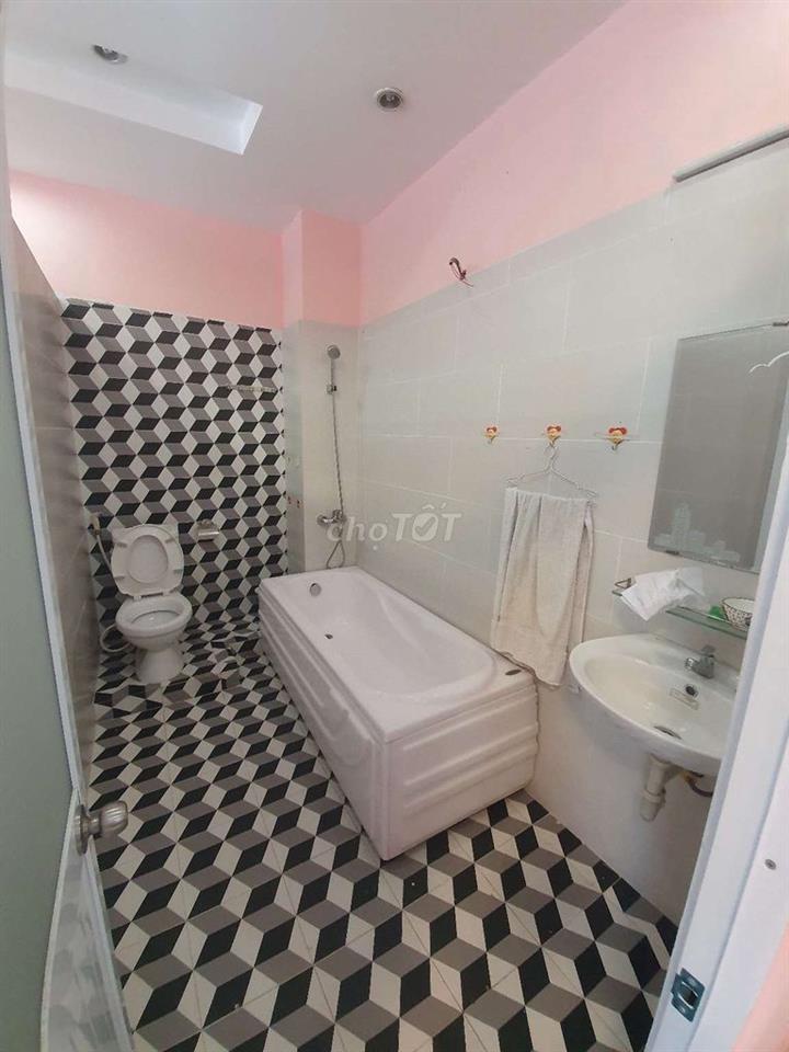 CHO THUÊ PHÒNG FULL NỘI THẤT TRONG VILLA SÂN VƯỜN Q7