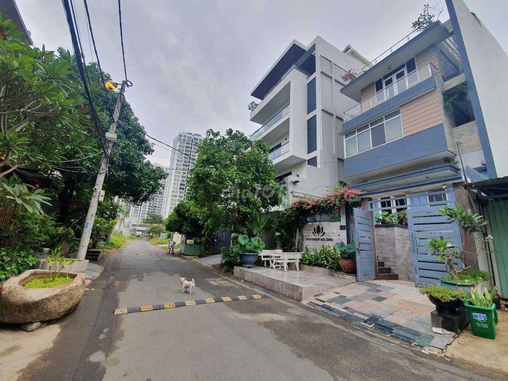 CHO THUÊ TẦNG TRỆT 250M2 TRONG VILLA SÂN VƯỜN Q7