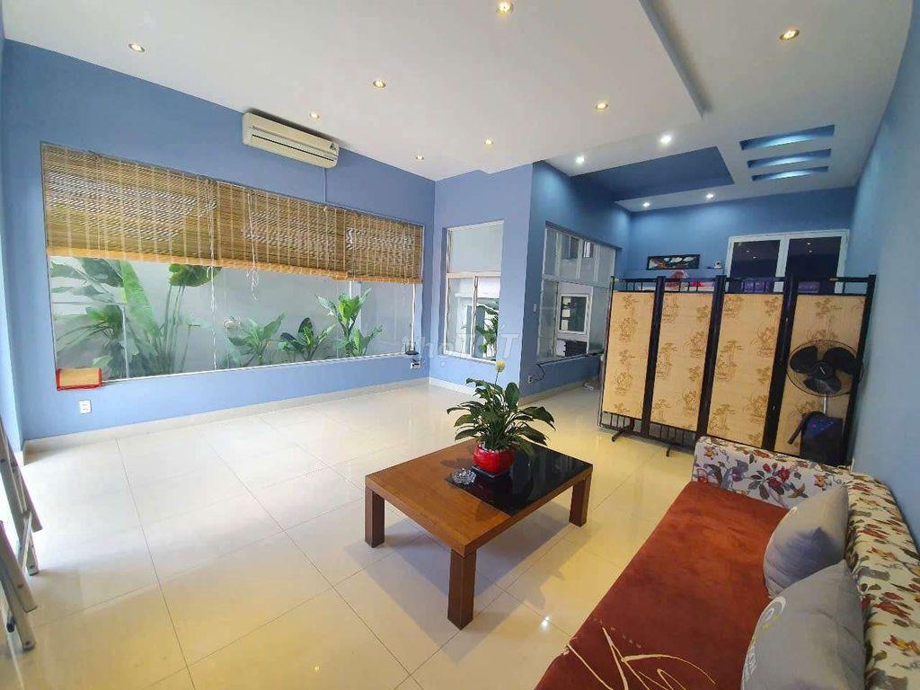 CHO THUÊ TẦNG TRỆT 250M2 TRONG VILLA SÂN VƯỜN Q7