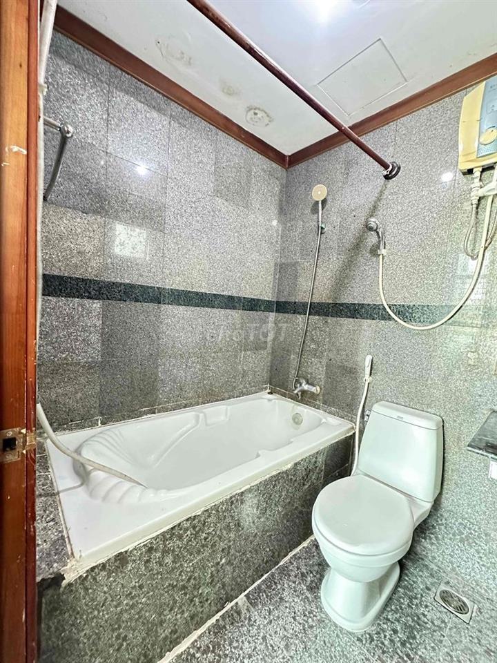 CHO THUÊ PHÒNG cách RMIT và TÔN ĐỨC THẮNG 5p
