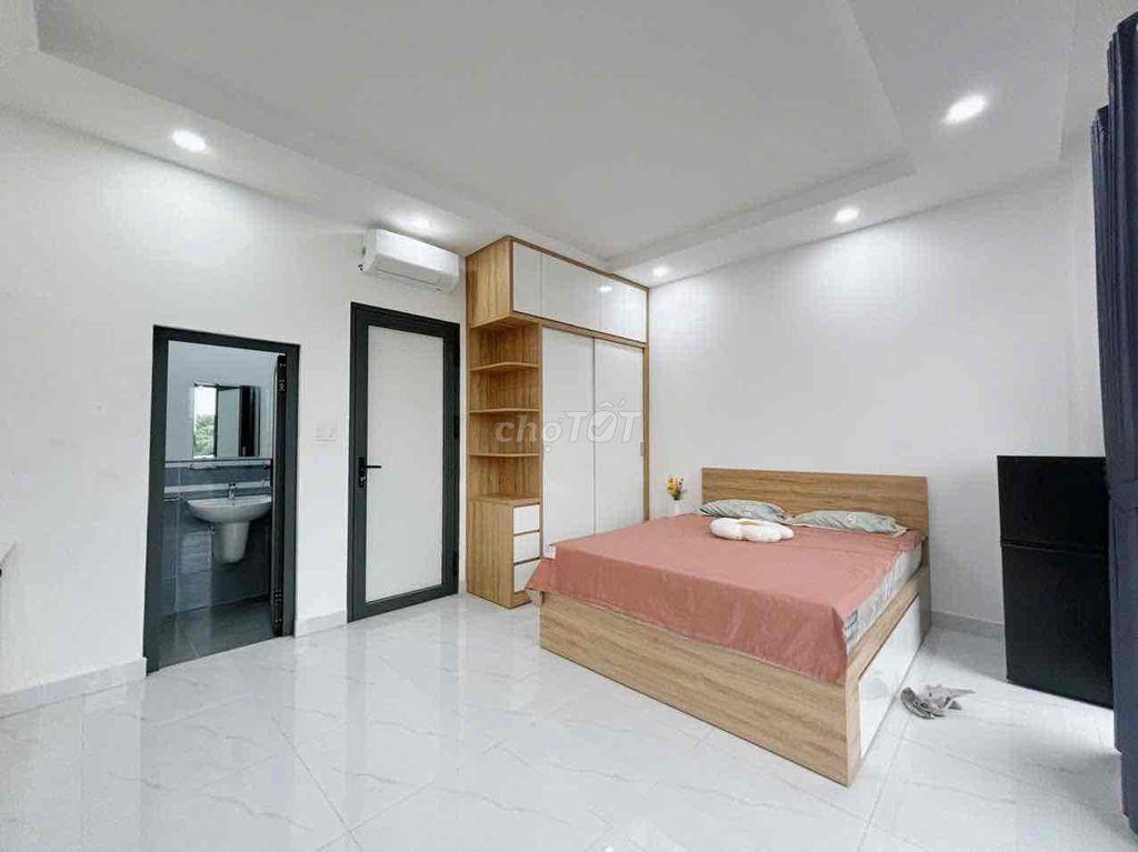 NGUYỄN THỊ THẬP_BAN CÔNG THOÁNG_VIEW ĐẸP