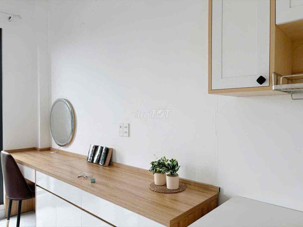NGUYỄN THỊ THẬP_BAN CÔNG THOÁNG_VIEW ĐẸP