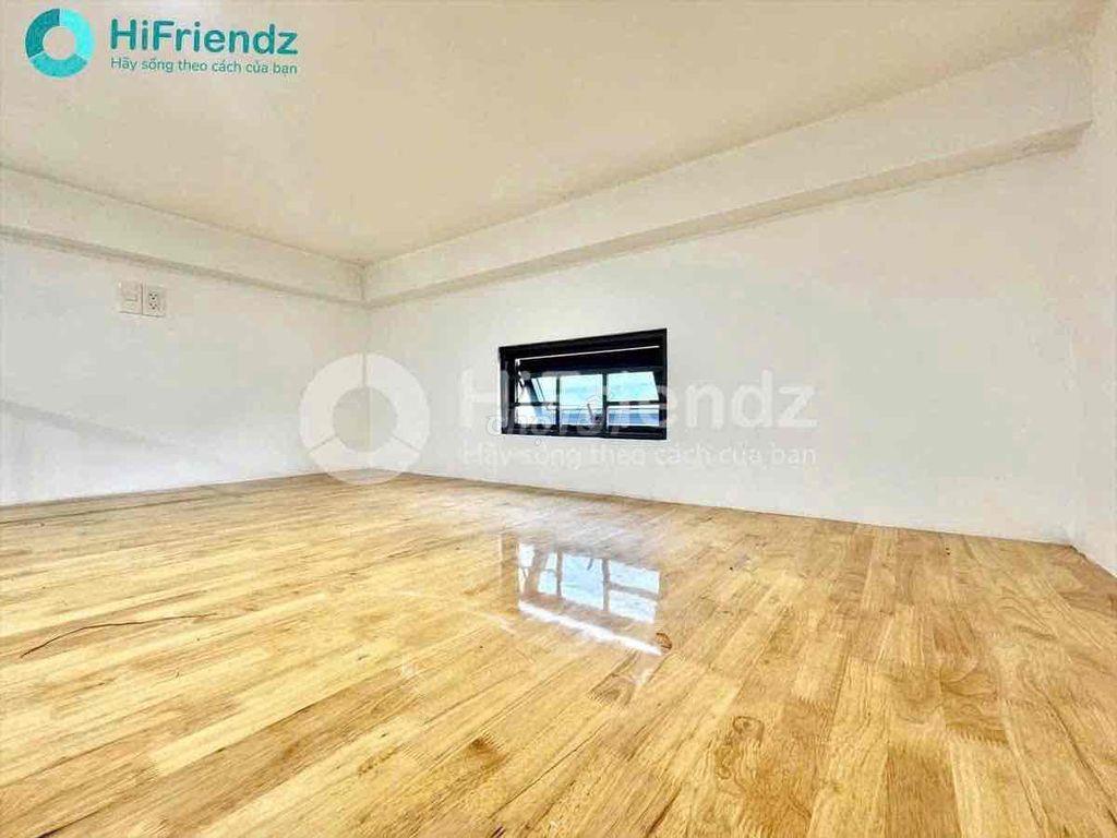 BAN CÔNG VIEW ĐẸP THUẬN TIỆN QUA Q7, 8, 5, 1