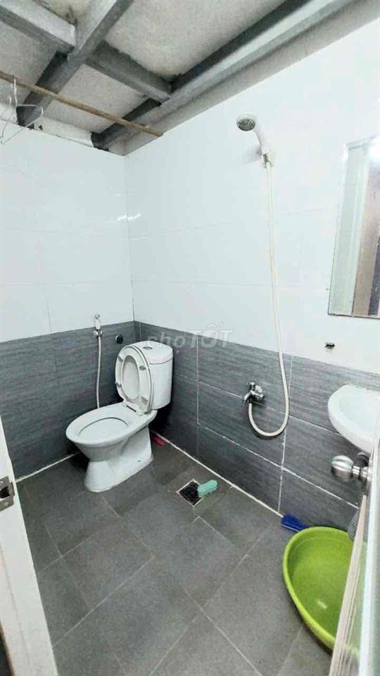 PHÒNG TRỌ CÓ GÁC CHO SV UFM, TDT, NTTU