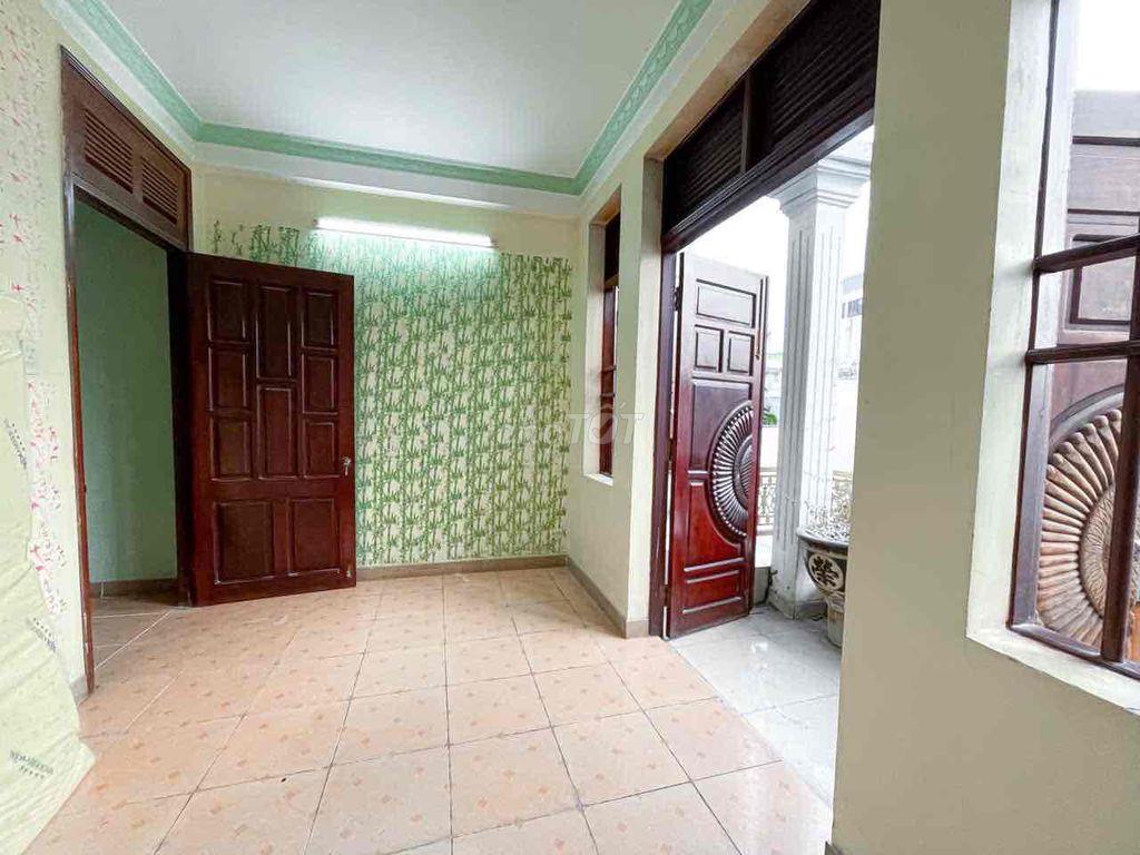 CHDV NGAY KHU ĐƯỜNG SỐ TÂN HƯNG
