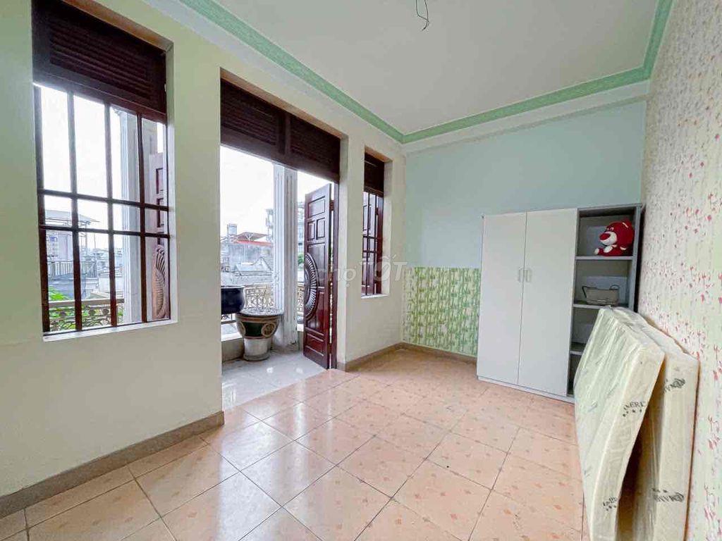 CHDV NGAY KHU ĐƯỜNG SỐ TÂN HƯNG