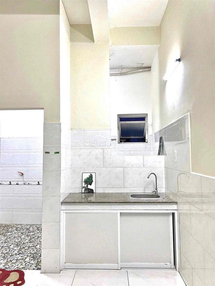 PHÒNG TRỌ 40m2 ở thoải mái 4ng