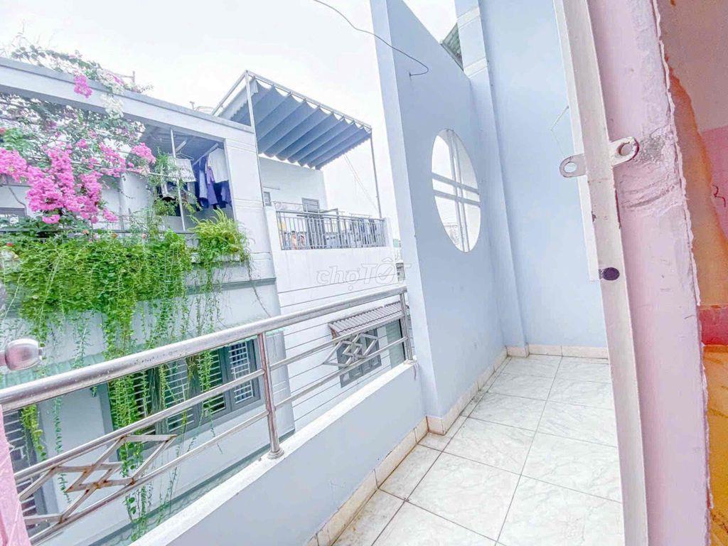 BAN CÔNG_FULL NỘI THẤT_GIÁ RẺ_TT QUẬN7