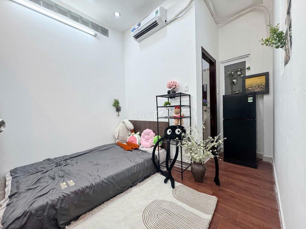 Studio Hoàng Hoa Thám, Tân Bình - Ở được 3 người , Chỉ 3.7 Triệu/Tháng