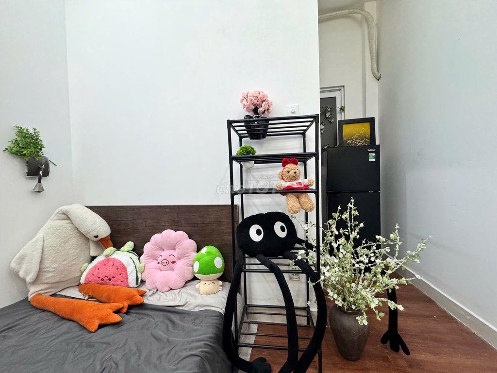 Studio Hoàng Hoa Thám, Tân Bình - Ở được 3 người , Chỉ 3.7 Triệu/Tháng