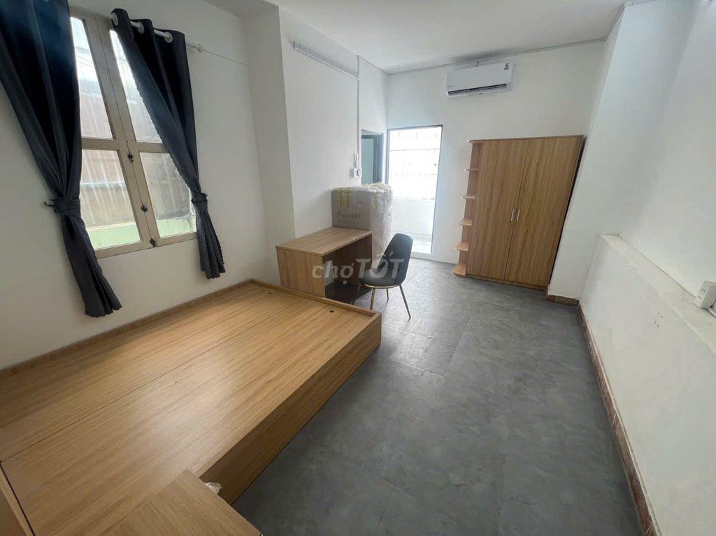 EM CÒN TRỐNG VÀI PHÒNG NGAY GẦN CHỢ HẠNH THÔNG TÂY VÀ EMART TỪ 4TR-6TR