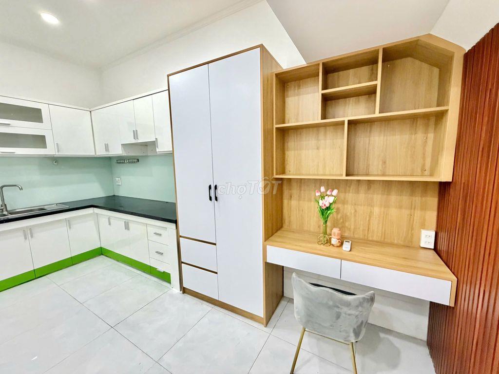 Phòng trệt mới hoàn thiện Full nội thất đang trống Huỳnh Tấn Phát. Q7