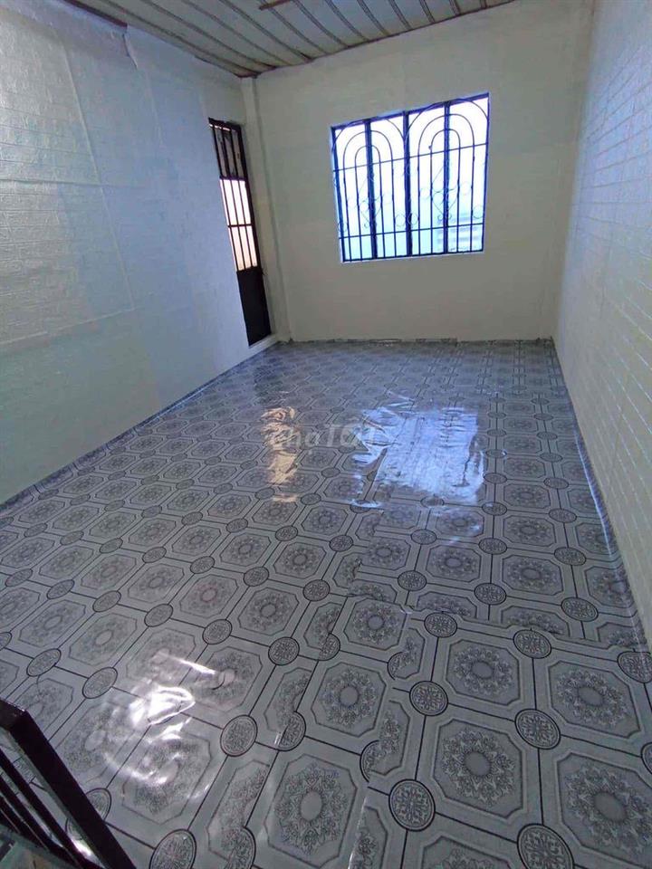Cho thuê nhà trọ trệt + gác suốt gần nhà thi đấu đa năng q7