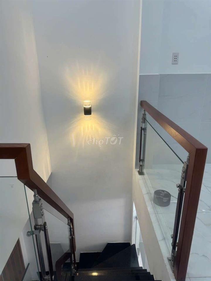 Bán nhà quận 8 bến Ba đình