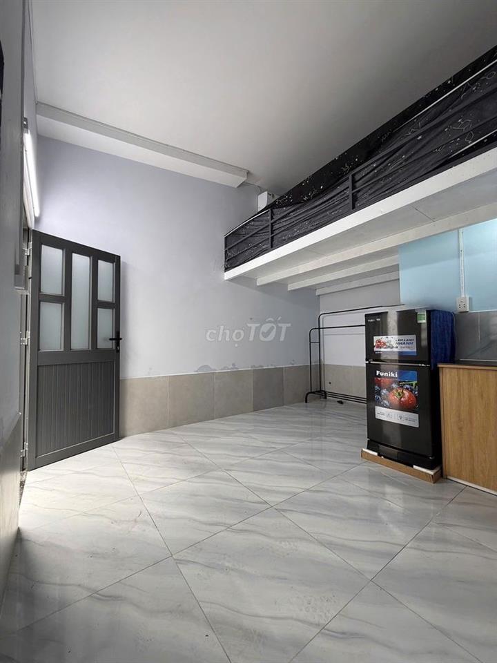 Phòng gác Nguyễn Văn Quỳ Q7, máy lạnh, tủ lạnh