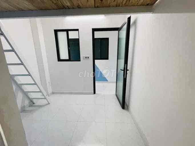 Phòng có gác - Gần ĐH Tôn Đức Thắng