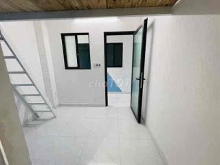 Phòng có gác - Gần ĐH Tôn Đức Thắng