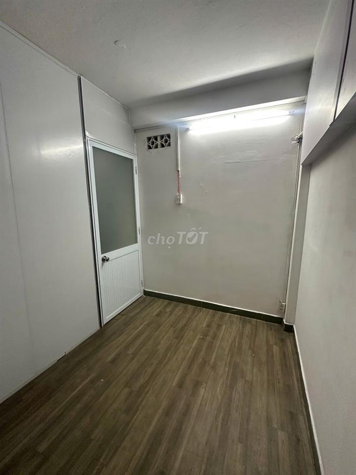 Phòng Trọ Nữ Sinh – Mặt Đường Huỳnh Tấn Phát, Gần Các Trường Học