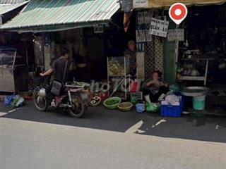 Mặt tiền ngay trung tâm chợ