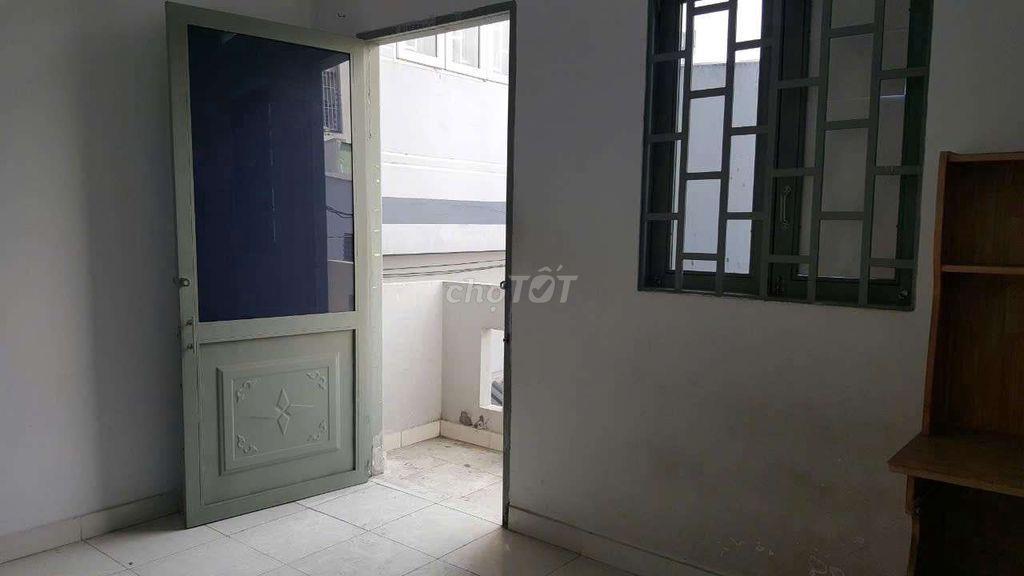 phòng trọ Trần Văn Khánh, quân 7