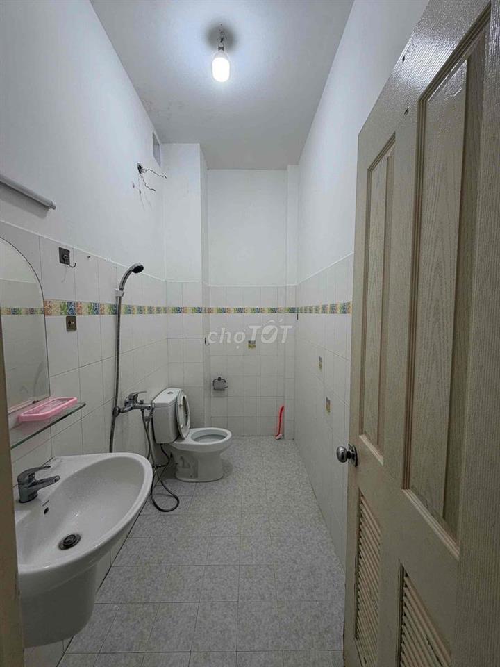 phòng trống cho bạn setup theo sở thích