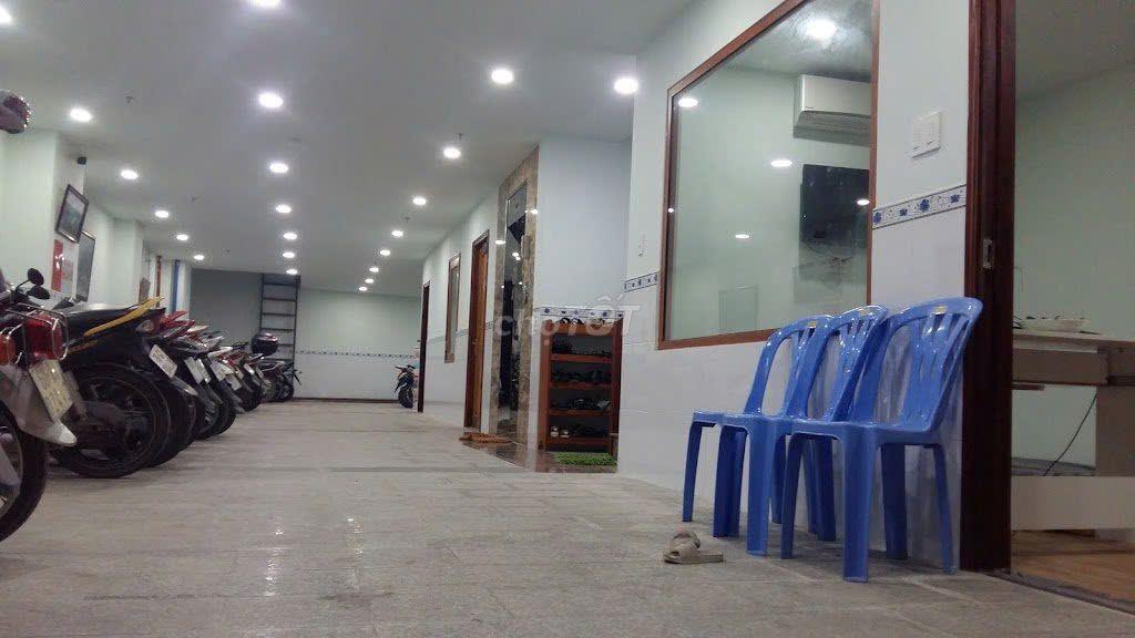 Cho thuê phòng trọ đầy đủ nội thất hẻm 749 Huỳnh Tấn Phát