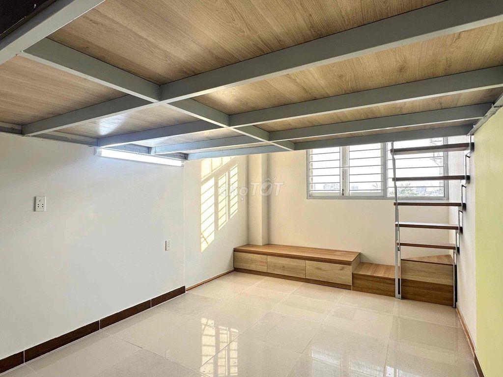 DUPLEX CỬA SỔ TRỜI SIÊU TO NGAY TRẦN TRỌNG CUNG
