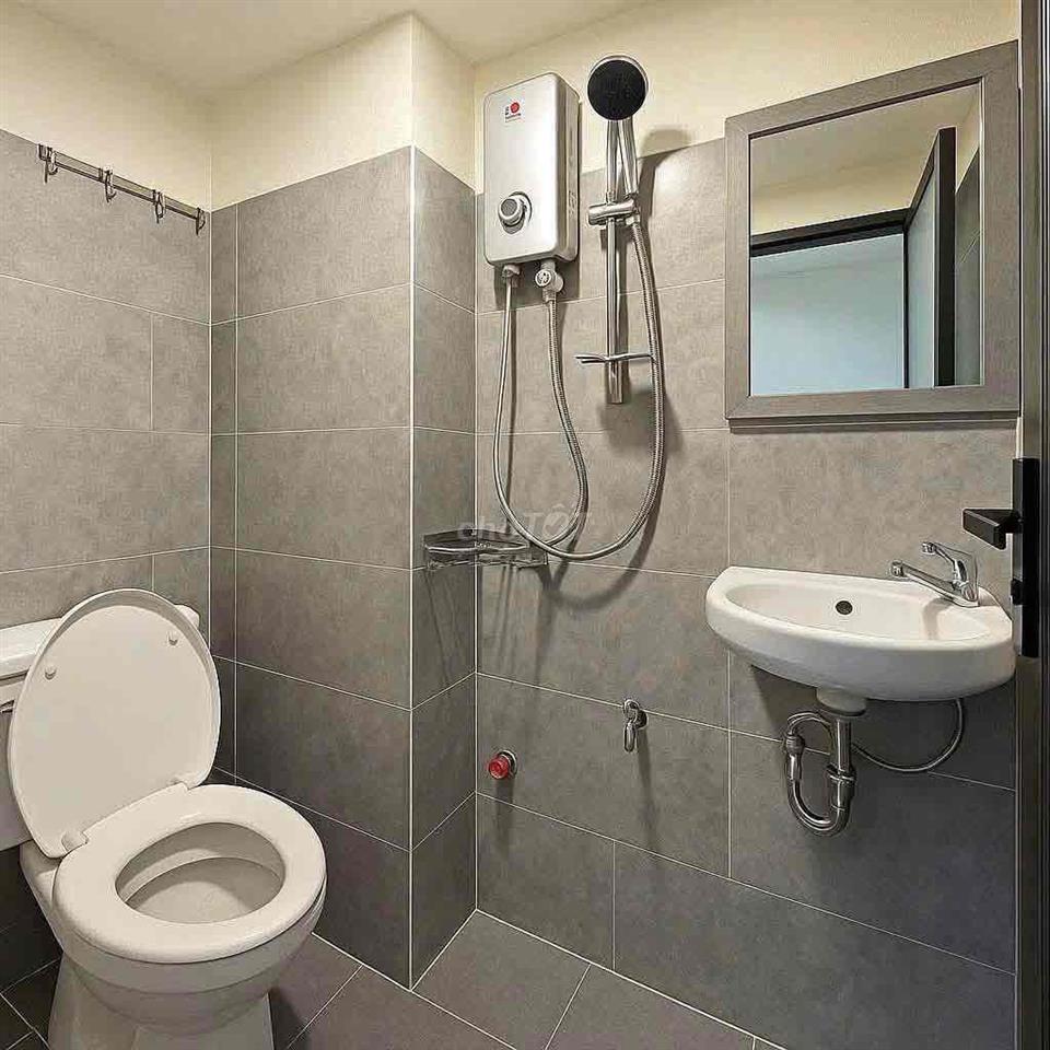 DUPLEX CỬA SỔ TRỜI NGAY NGUYỄN THỊ THẬP