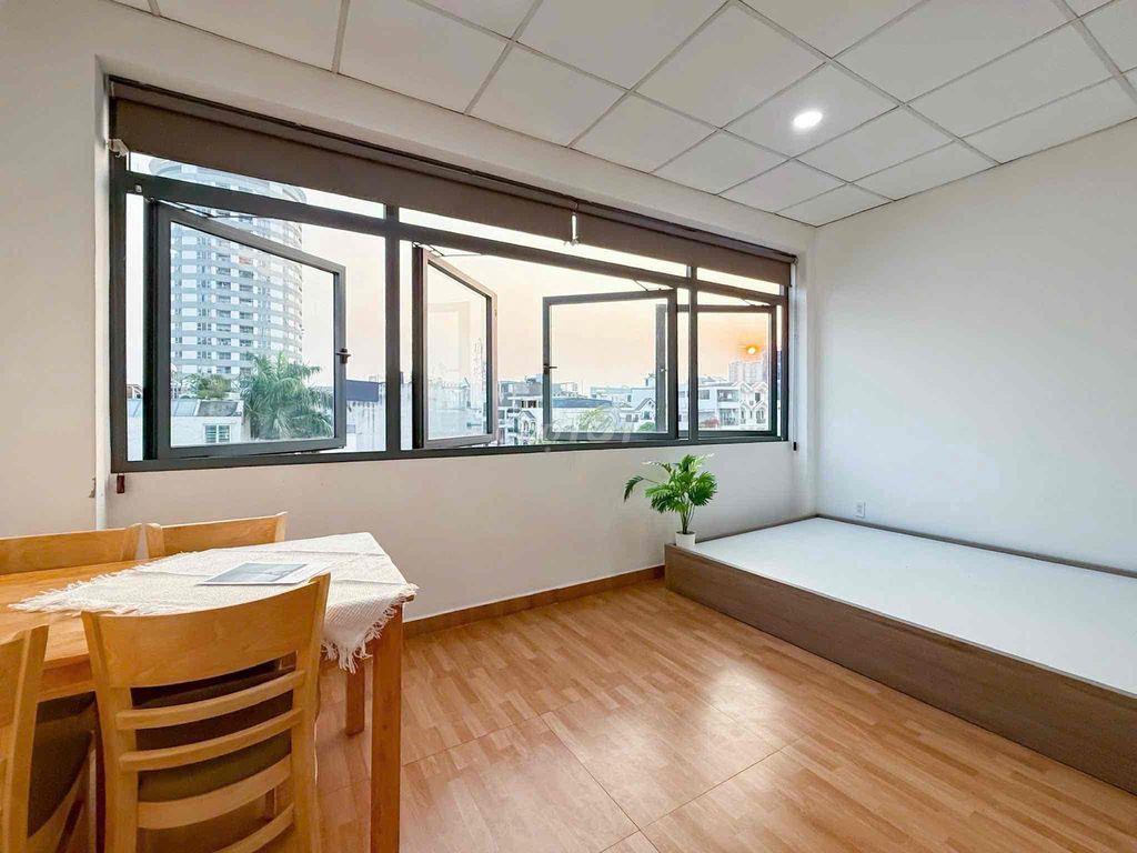 STUDIO CỬA SỔ TRỜI NGAY HOÀNG QUỐC VIỆT