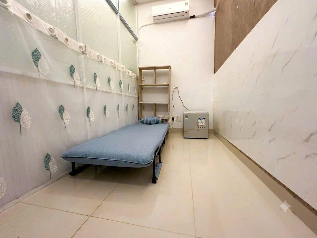 Phòng 1 Người, có máy lạnh, đường 85 Tân Quy, Quận 7