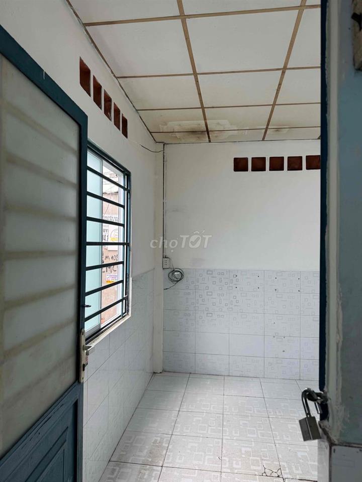 Phòng trọ Hẻm 108 Lê Văn Lương, P.Tân Hưng,Q7 - lối đi riêng (35m2)