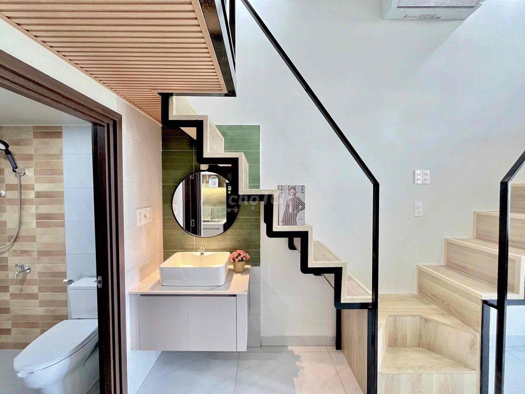 PHÒNG TRỌ BAN CÔNG GÁC FULL NỘI THẤT CHO Ở 4 NGƯỜI