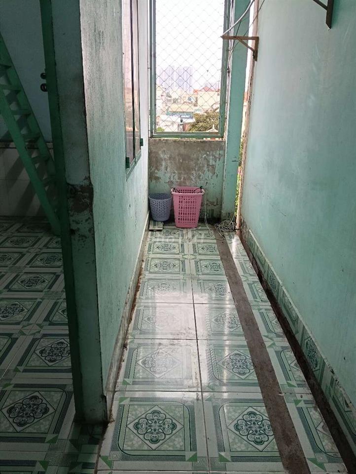 Phòng trọ gần kcx Tân Thuận