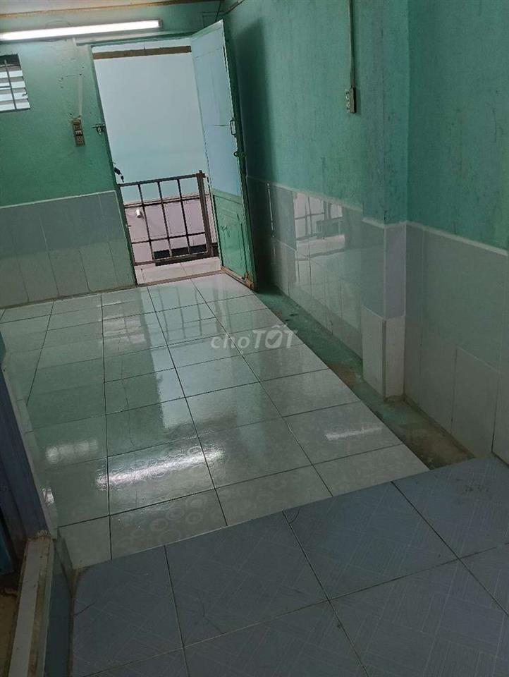 Phòng trọ gần kcx Tân Thuận