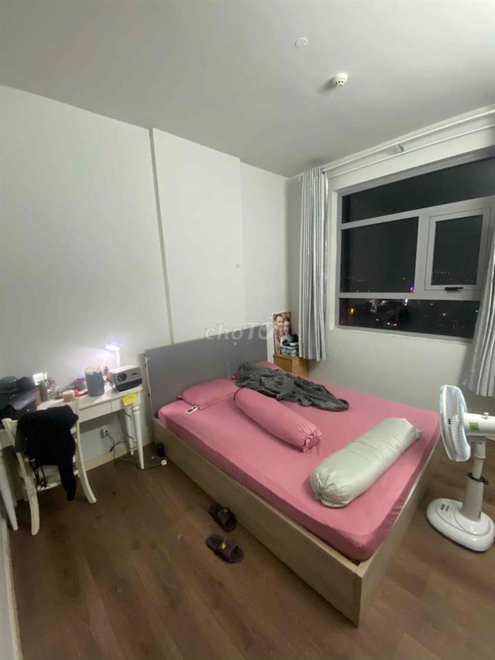 cần share 1 phòng chung cư luxcity