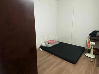cần share 1 phòng chung cư luxcity