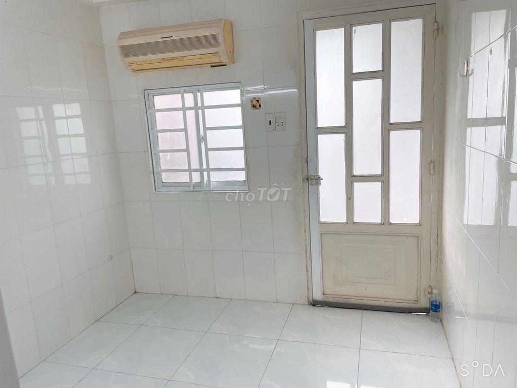 PHÒNG TRỌ NỘI THẤT CƠ BẢN ĐƯỜNG LÂM VĂN BỀN