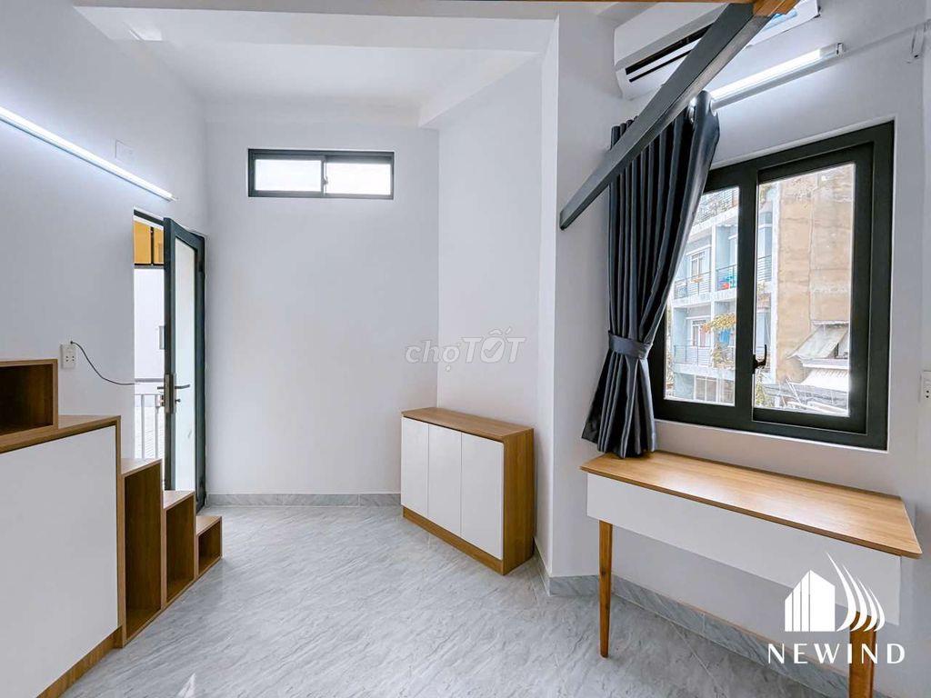 Phòng gác, full nội thất, bancon, thoáng mát