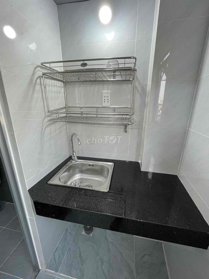 Phòng trọ mới xây 14m2 (chưa tính gác) đường Nguyễn Văn Quỳ
