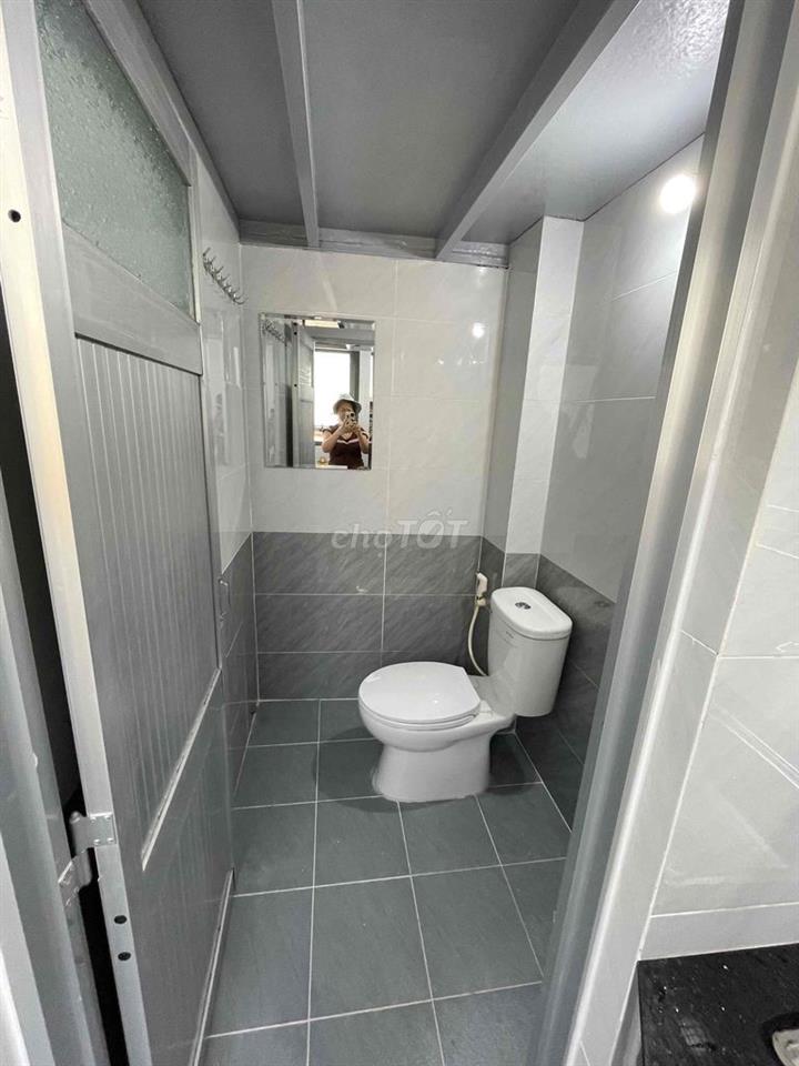 Phòng trọ mới xây 14m2 (chưa tính gác) đường Nguyễn Văn Quỳ