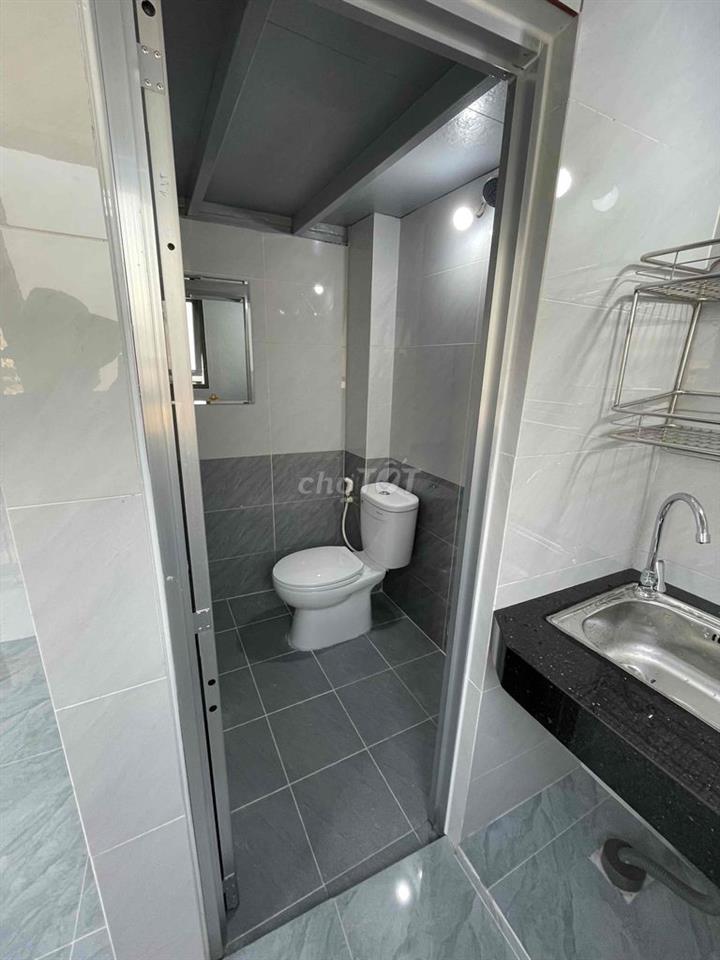 Phòng trọ mới xây 14m2 (chưa tính gác) đường Nguyễn Văn Quỳ