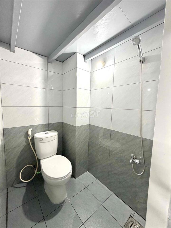 Phòng trọ mới xây 14m2 (chưa tính gác) đường Nguyễn Văn Quỳ