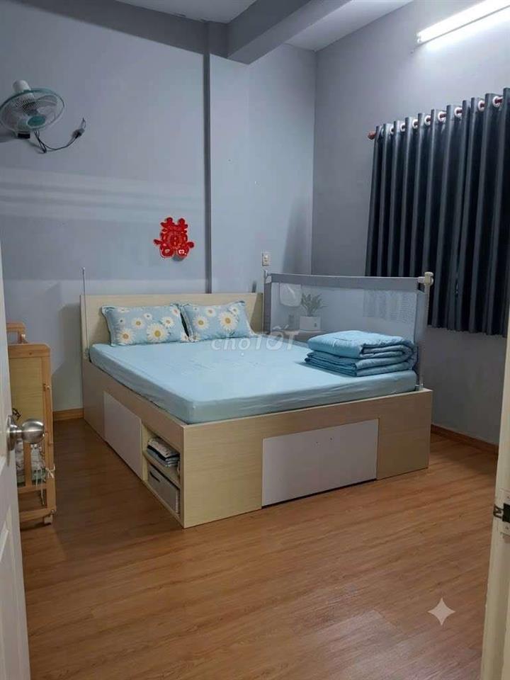 Bán căn hộ chung cư E4 - 02 chung cư D2 khu dân cư Phú Lợi, thang bộ