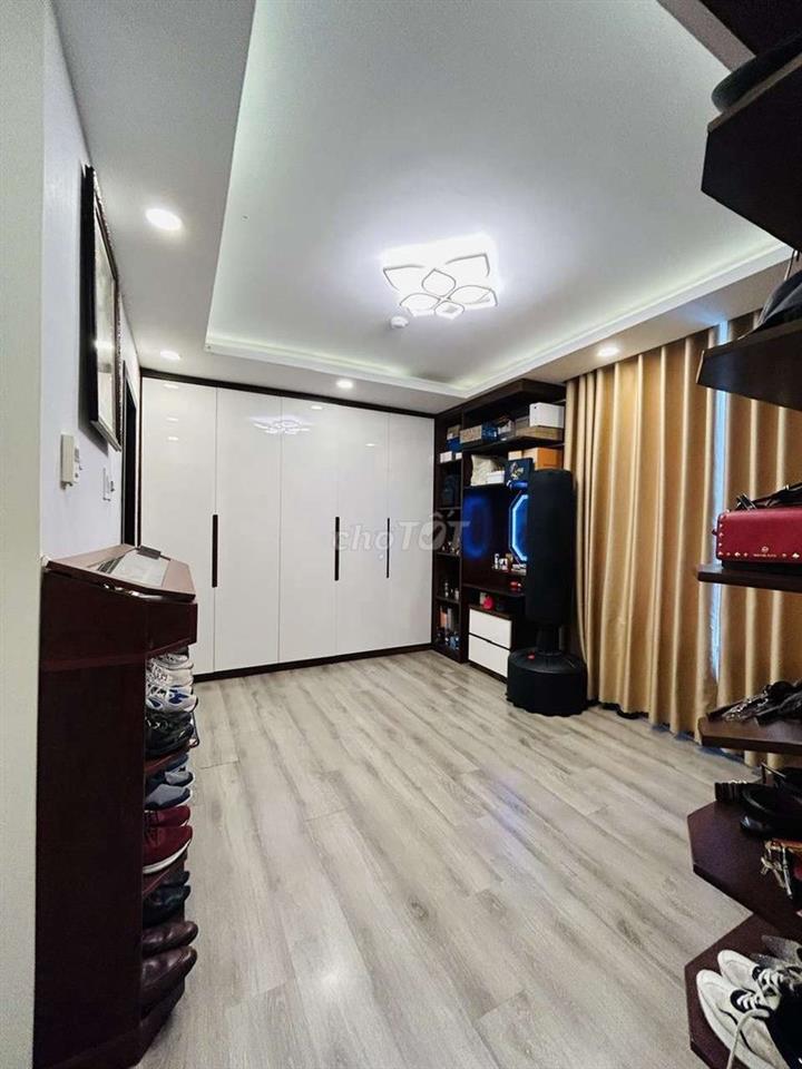 Căn hộ 146m2 3 phòng ngủ Cc Giai việt khu A1.1 854 Tạ Quang Bửu P5Q8