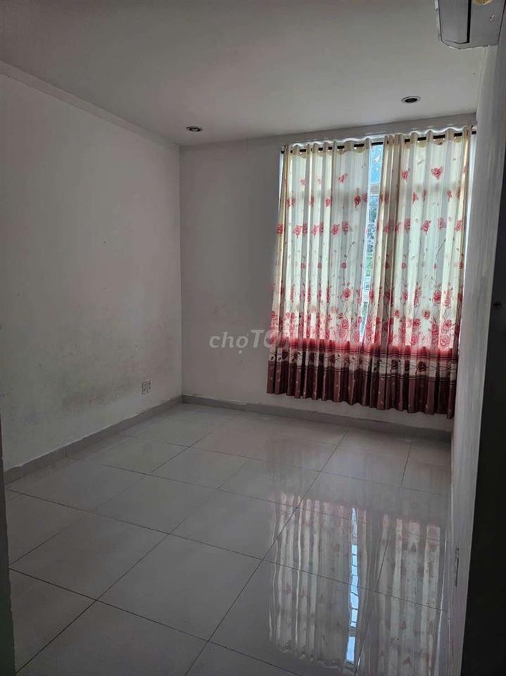 Bán căn góc tầng trệt 115m2 3 phòng ngủ 2 phòng vệ sinh