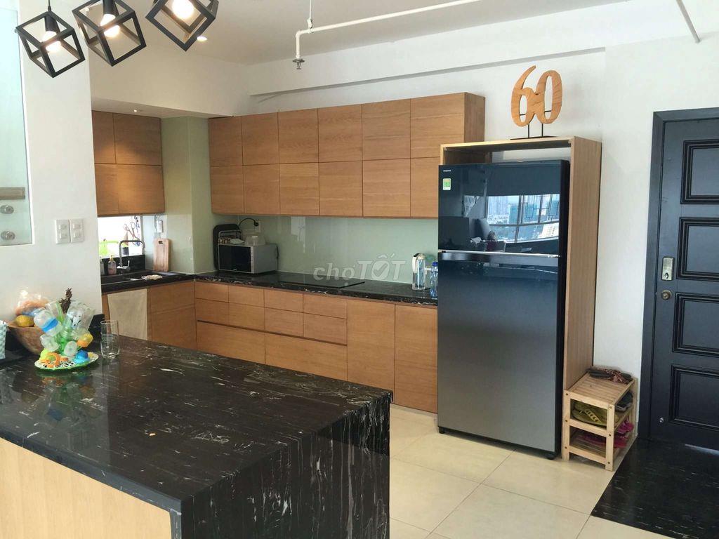 Bán Penthouse căn góc 387m2 Cc Giai Việt lô B1